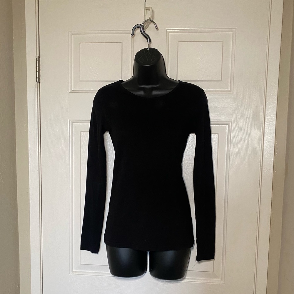 Basic Black Long Sleeve Tee Top Divided XS Slim Fit Stretch Layer Staple